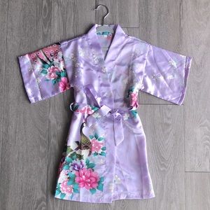 ✨ 4/$20 Girls 4T Kimono Robe